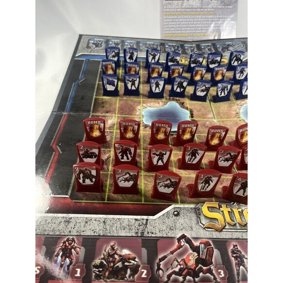 Stratego 2011 Classic Battlefield Strategy Board Game Spin Master Complete - Picture 9 of 14